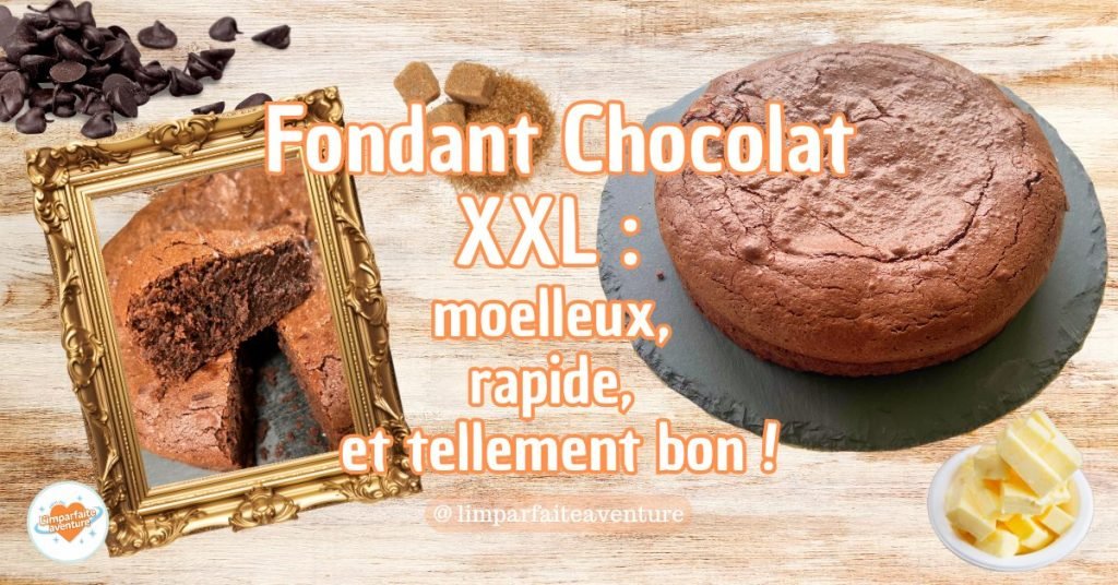 Fondant au chocolat XXL sur fond bois avec pépites, sucre et beurre – recette facile